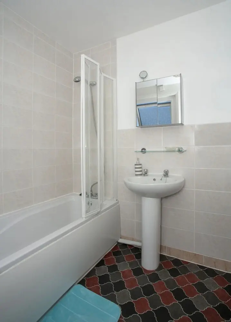 Bjorn Apartment