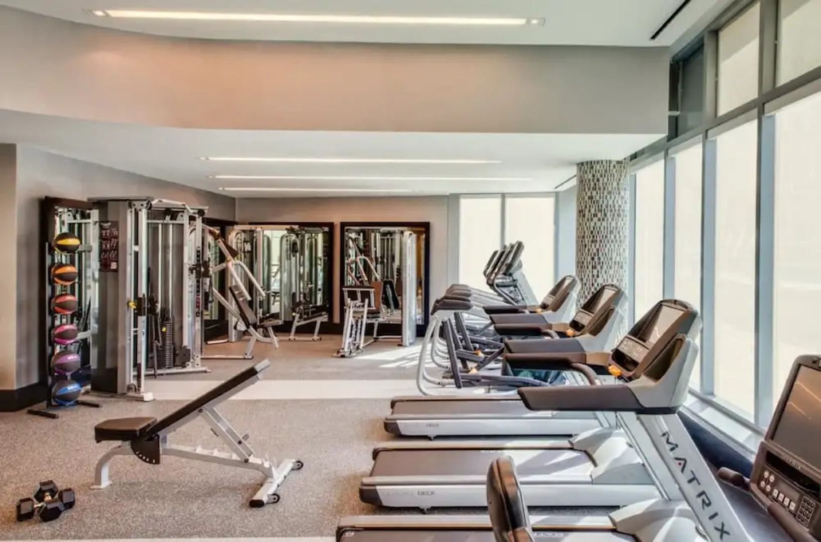 Global Luxury Suites at Park Crest