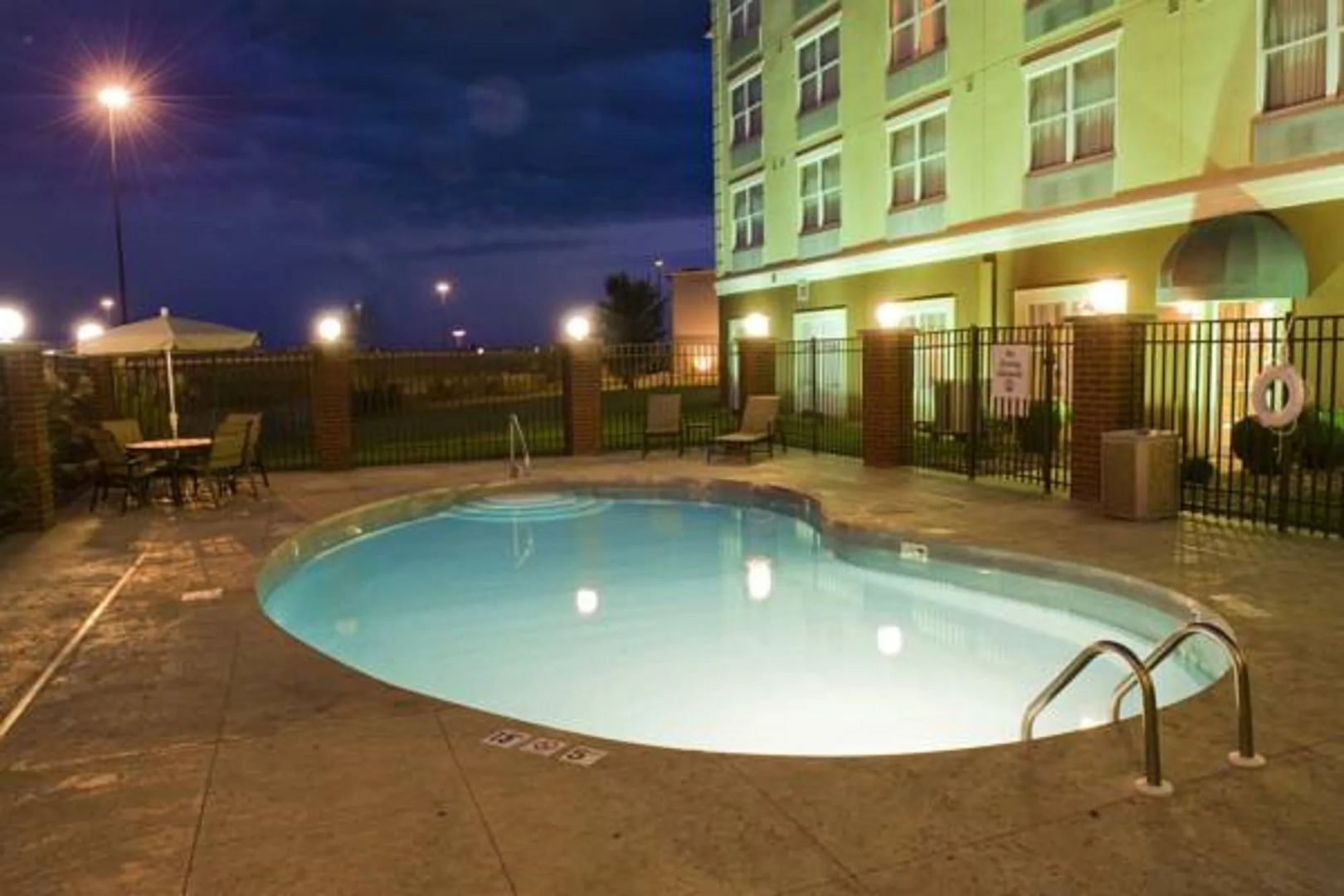 Garner Hotel Evansville East by IHG