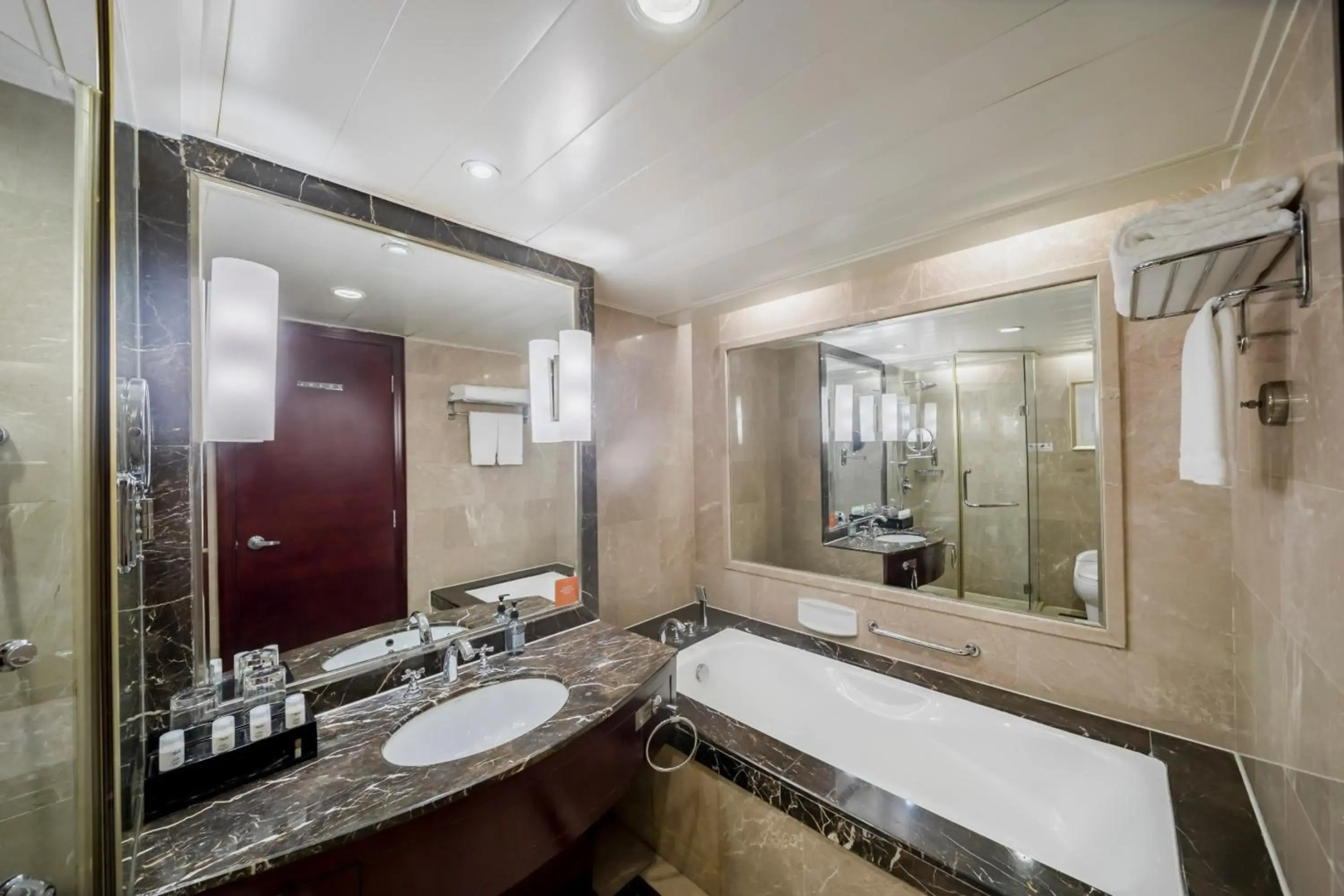 Wuhan Hongguang Hotel