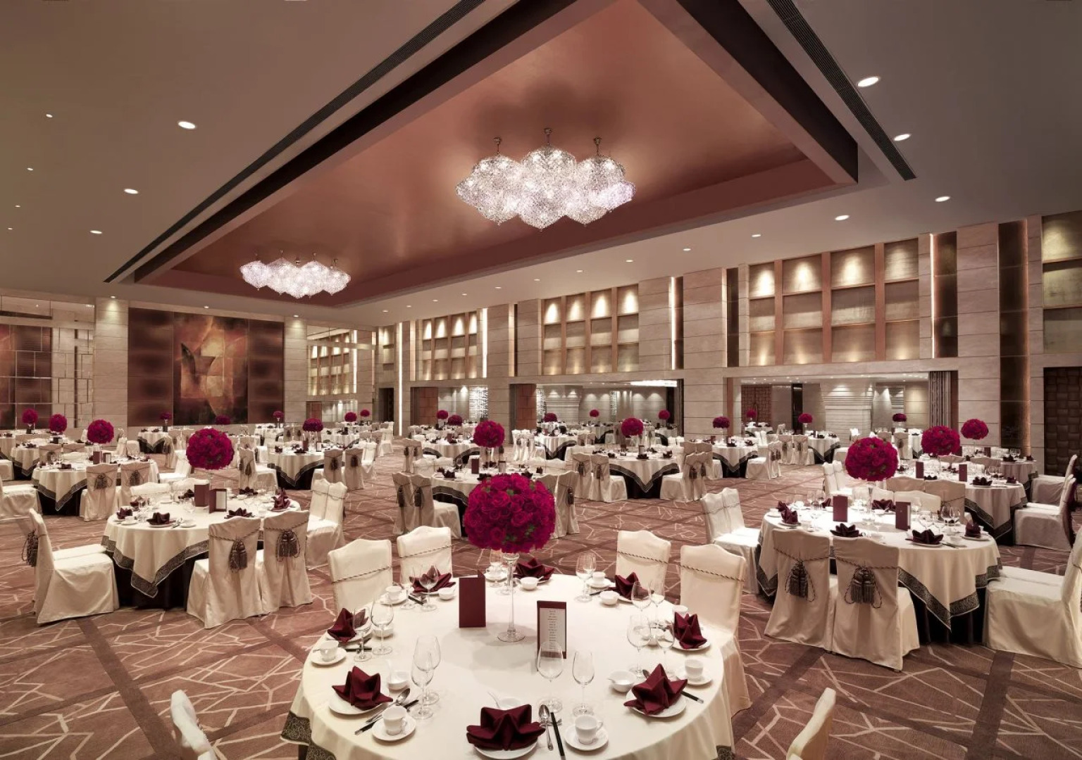 New World Dalian Hotel