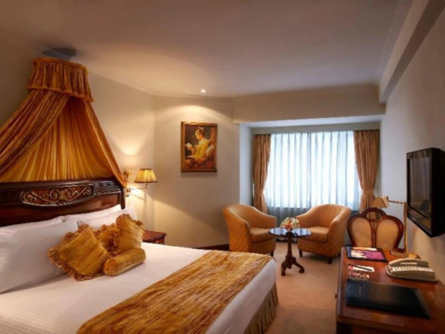 Hotel The Royal Plaza