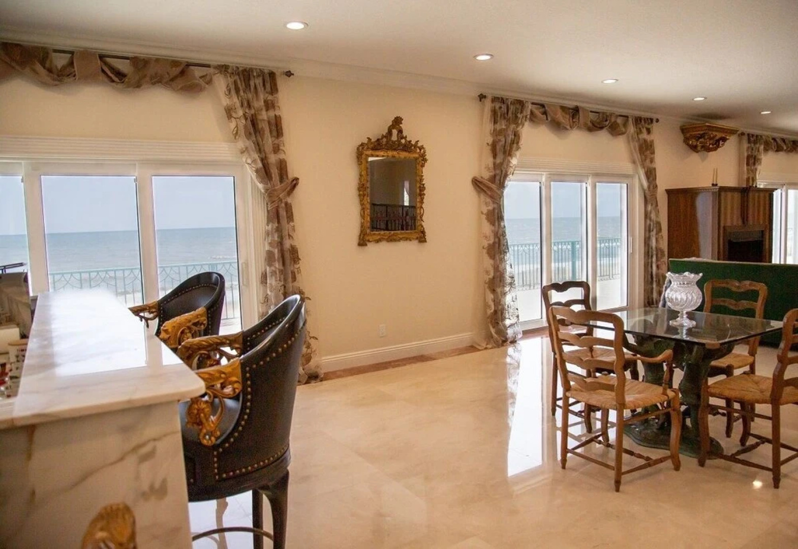 Ocean Mansion on the Beach, Private Pool, Hot Tub