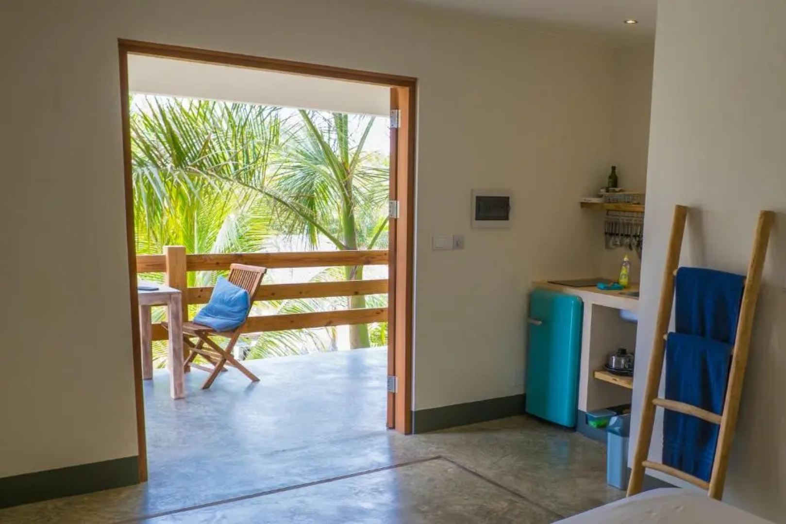 BEACHES ocean view apartments