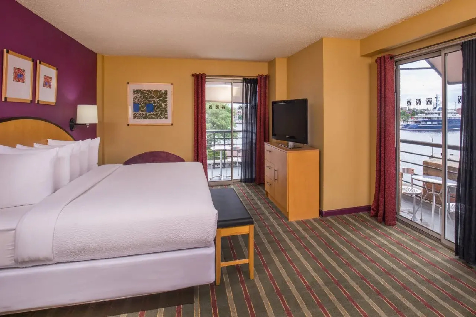 Pier 5 Hotel Baltimore