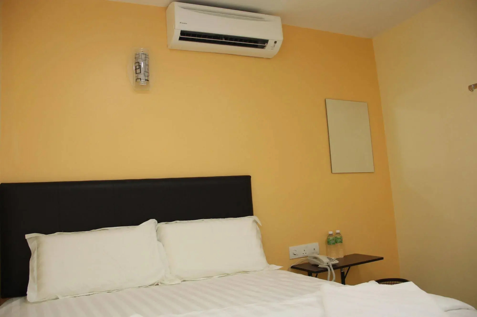 Royale City Hotel