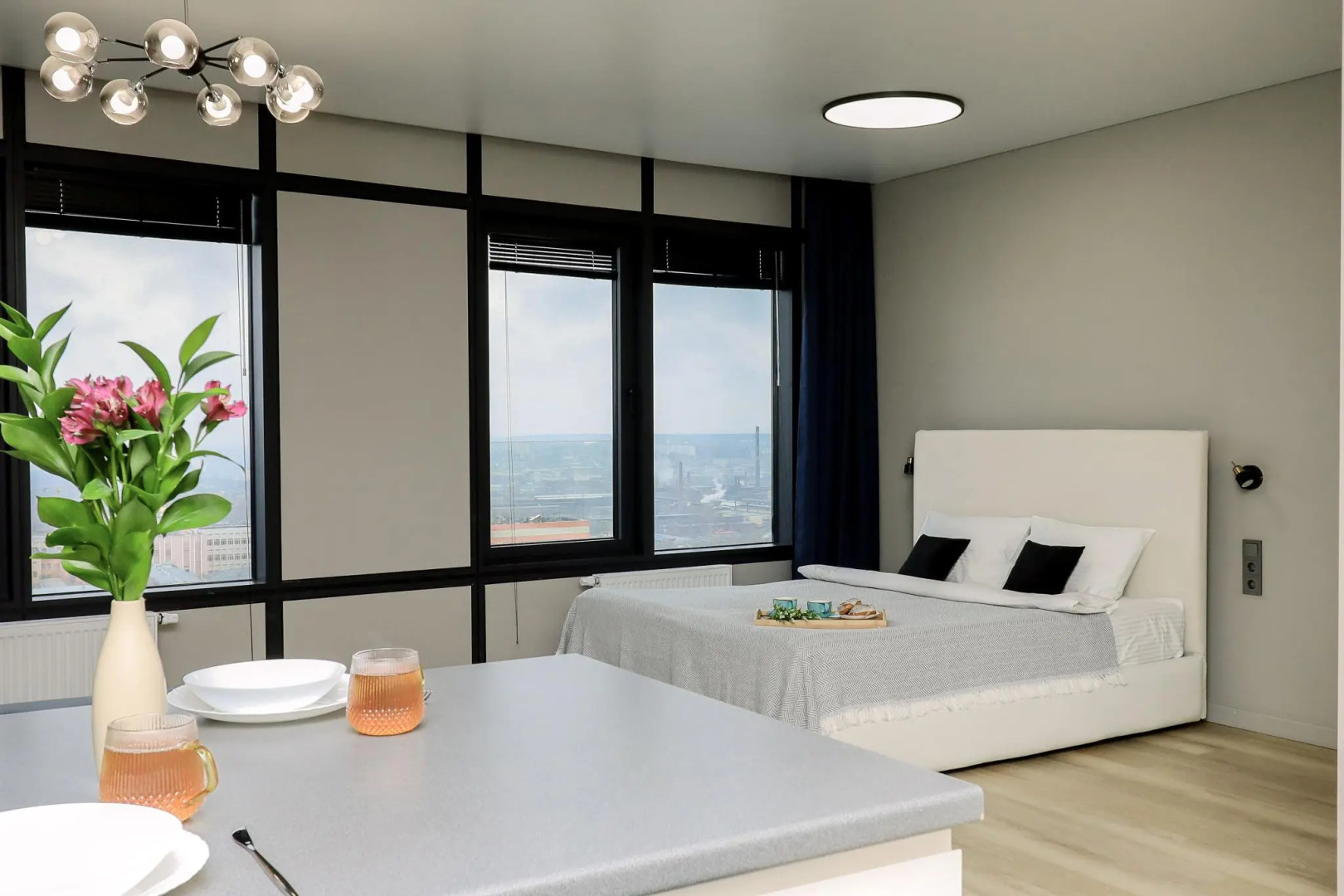 Апартаменты в ЖК Республика на улице Карла Маркса 259