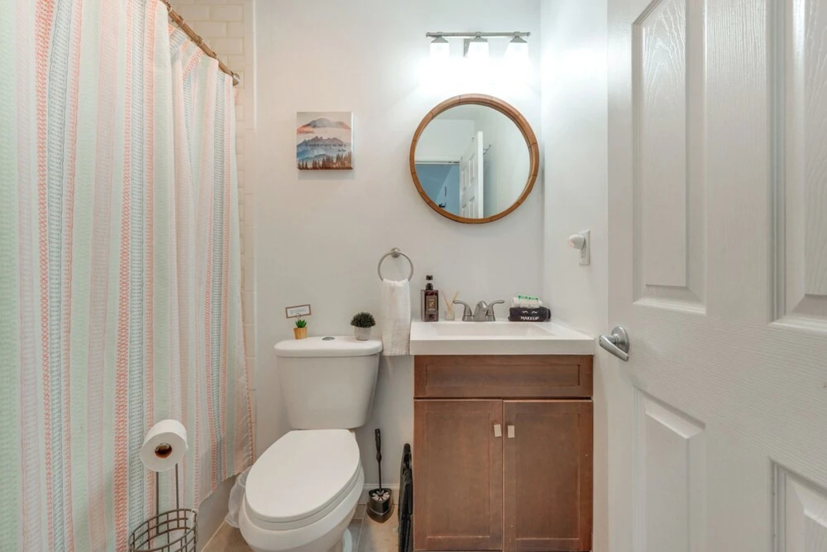 Tannersville House: Bar & Deck, 2 Mi to Ski Resort