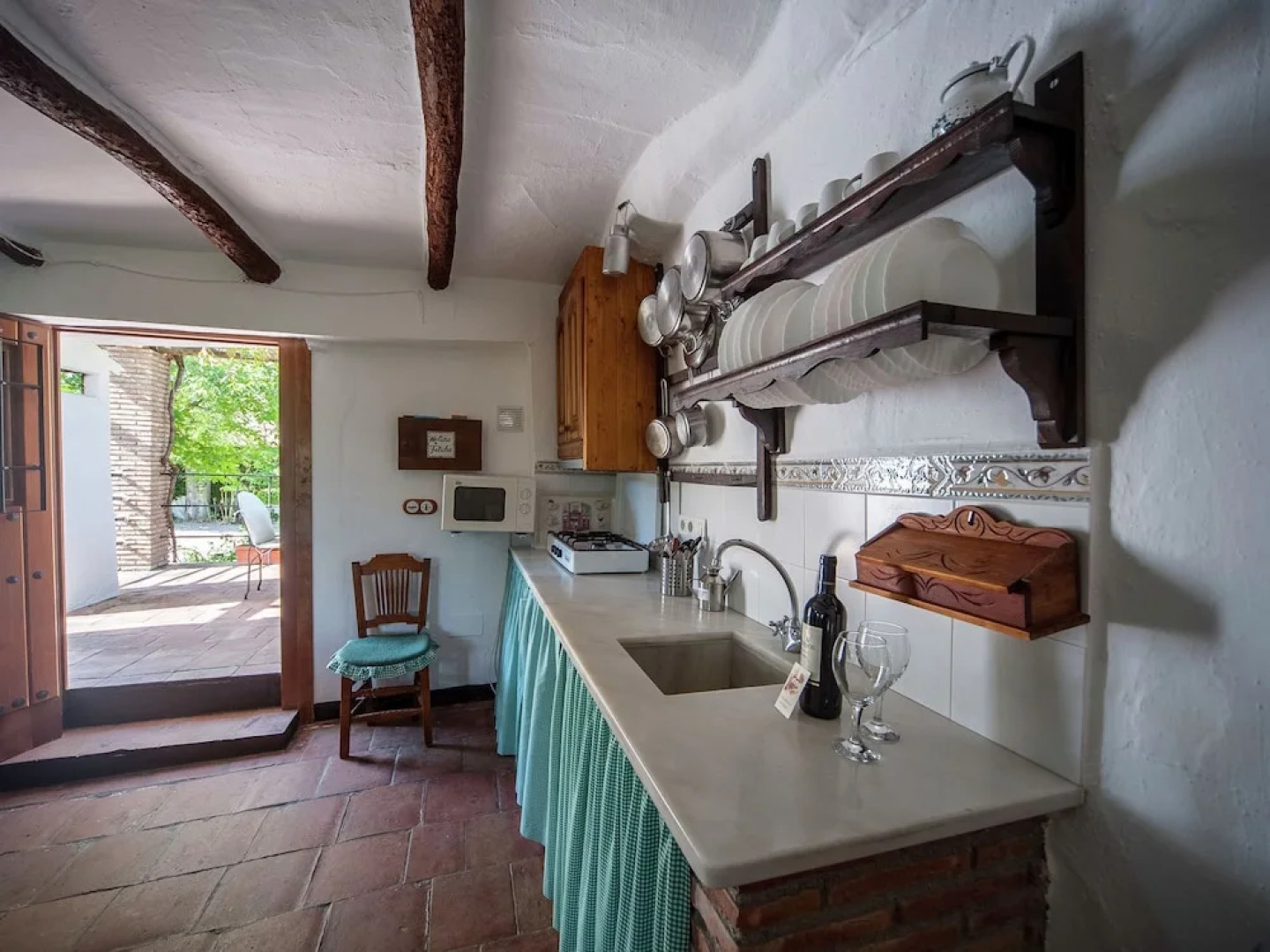 Rustic Cottage in El Padul With Swimming Pool