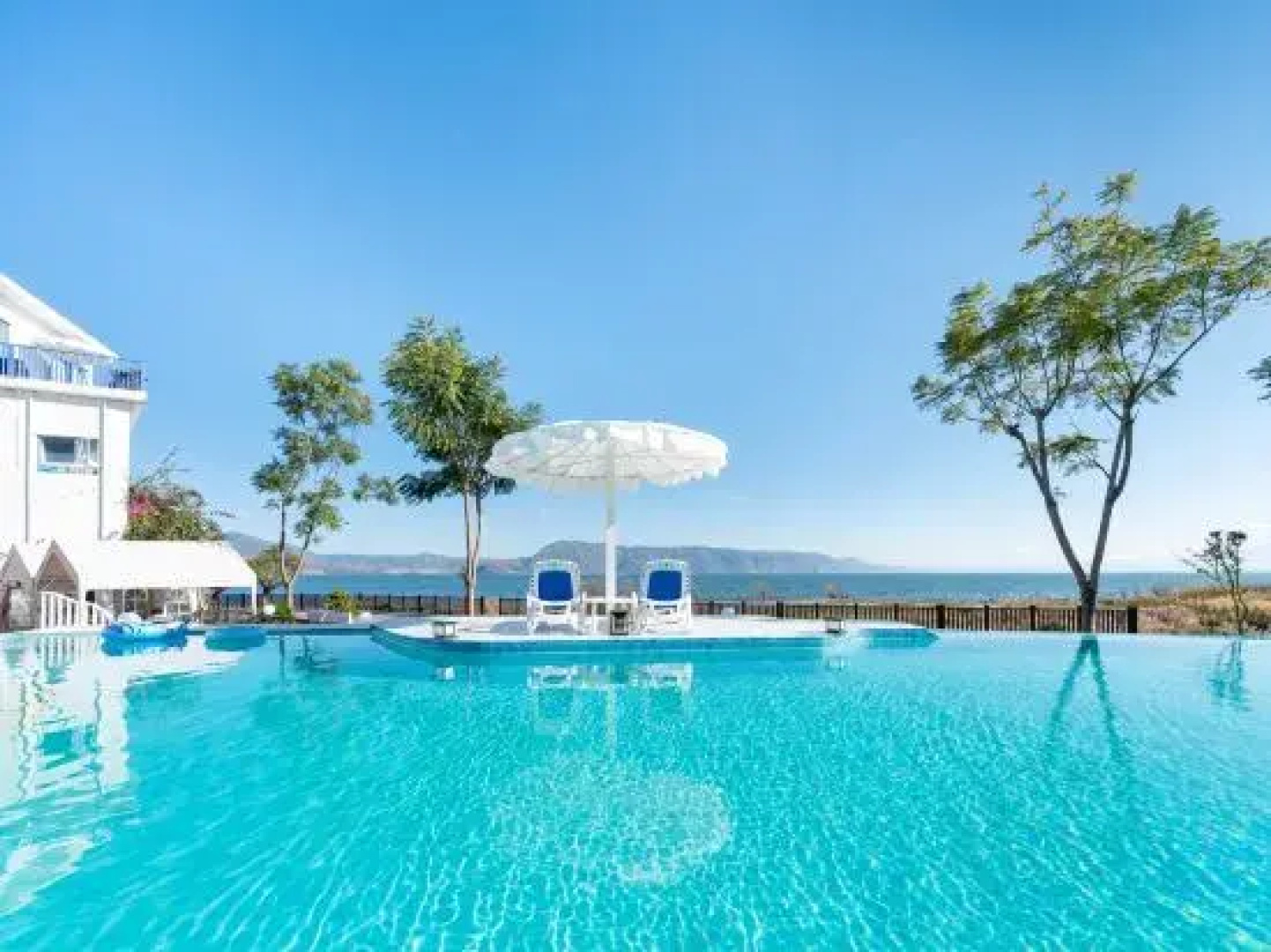Haishu Boutique Holiday Lake View Inn