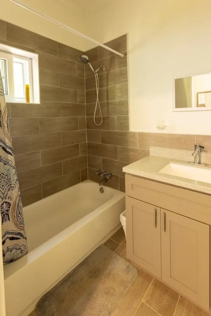 Seas The Day - Brand New Villa W/ocean View, Walk To Rainbow Bea 3 Bedroom Home