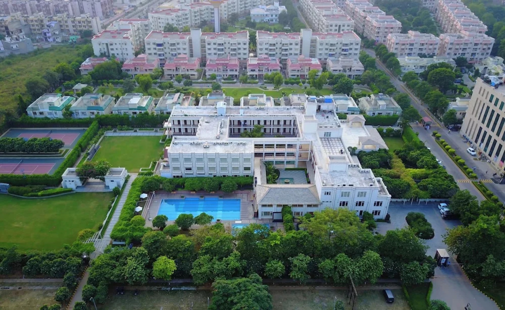 TreeHouse Hotel Club & Spa