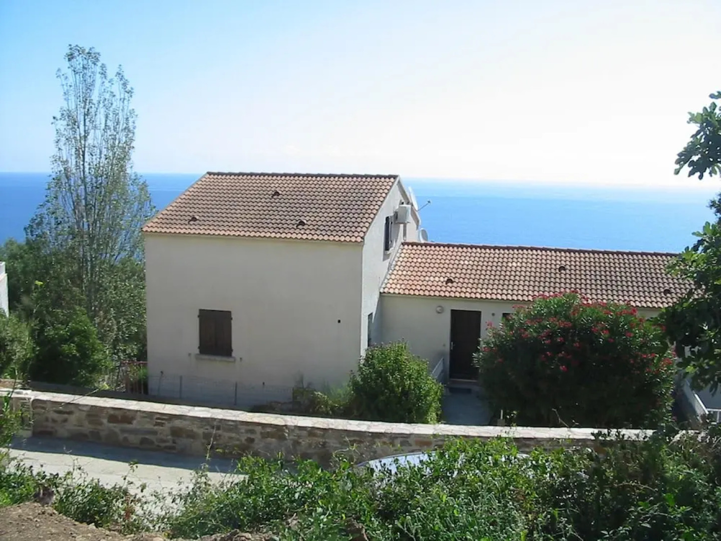 Apartment With one Bedroom in San-martino-di-lota, With Wonderful sea View and Terrace