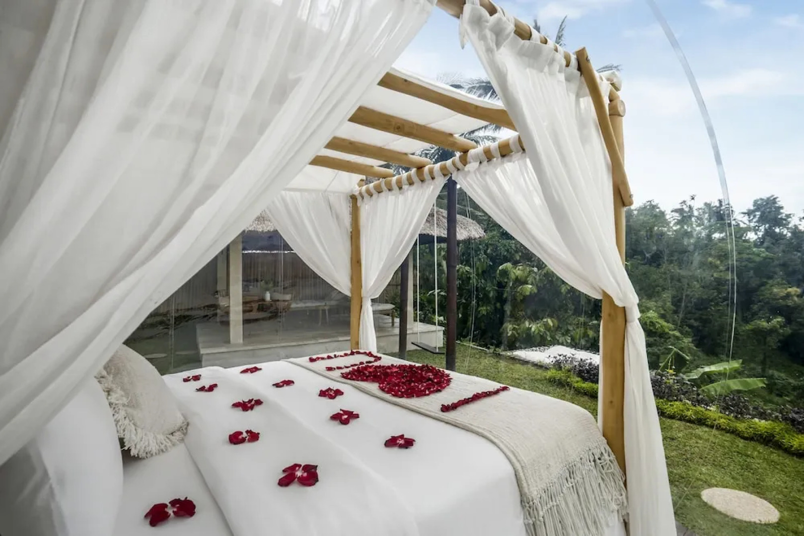 Bubble Hotel Bali Ubud - Glamping