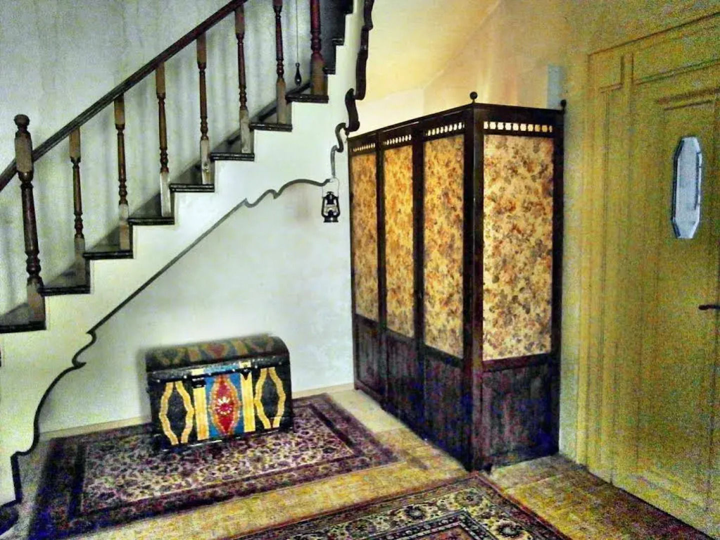 Retro - 19th Century Guest House