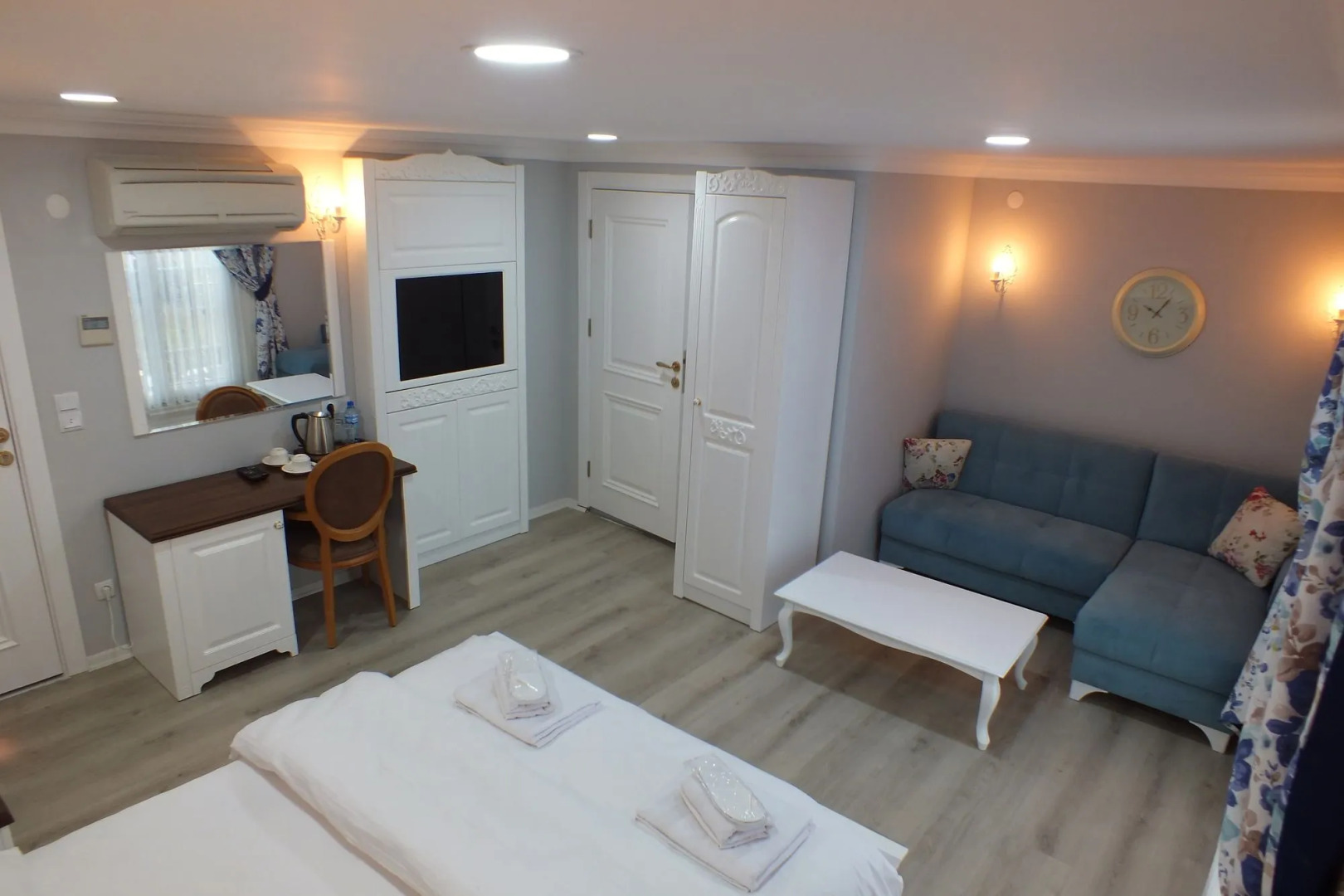 Real King Boutique Hotel