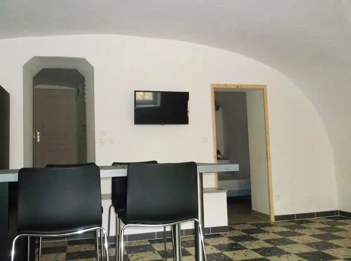 Apartment With one Bedroom in Ruoms - 400 m From the Beach