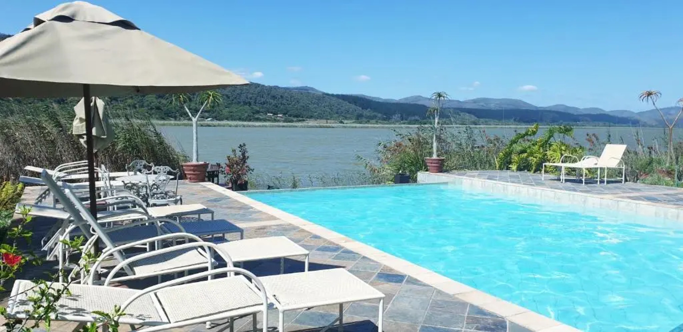 Sedgefield Apartment On The Lake