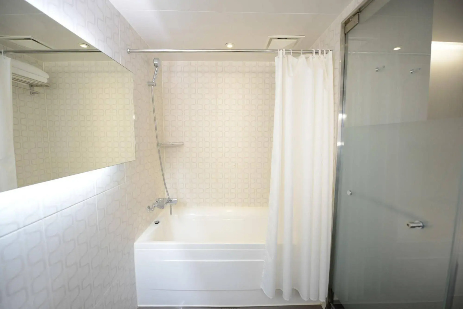 Travelodge Myeongdong City Hall