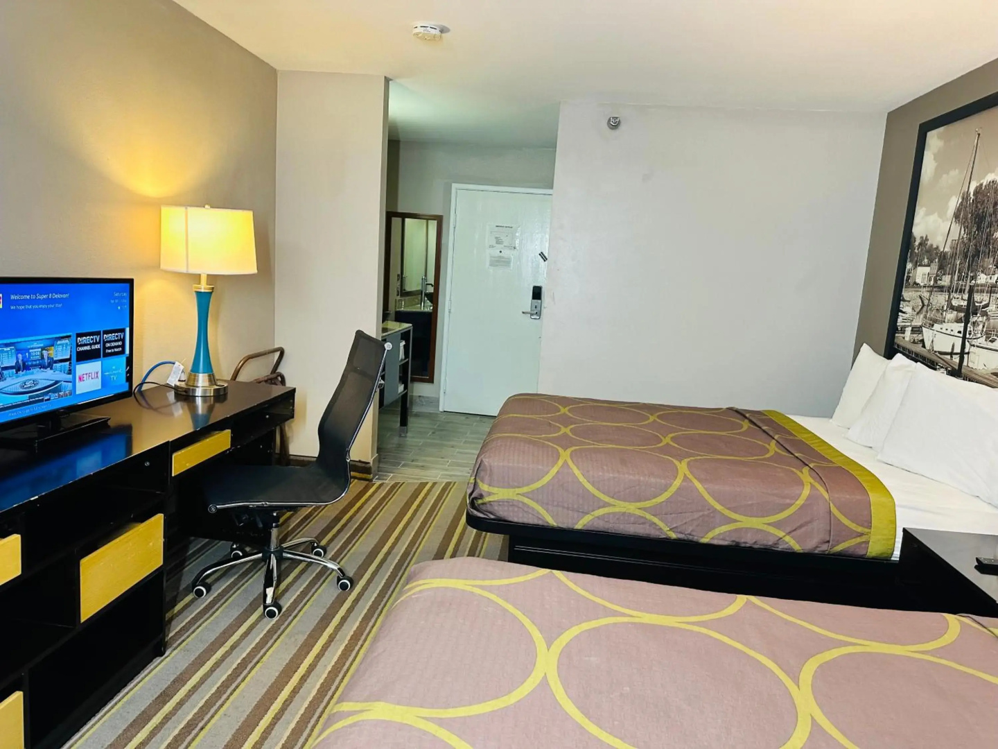 Delavan Inn and Suites