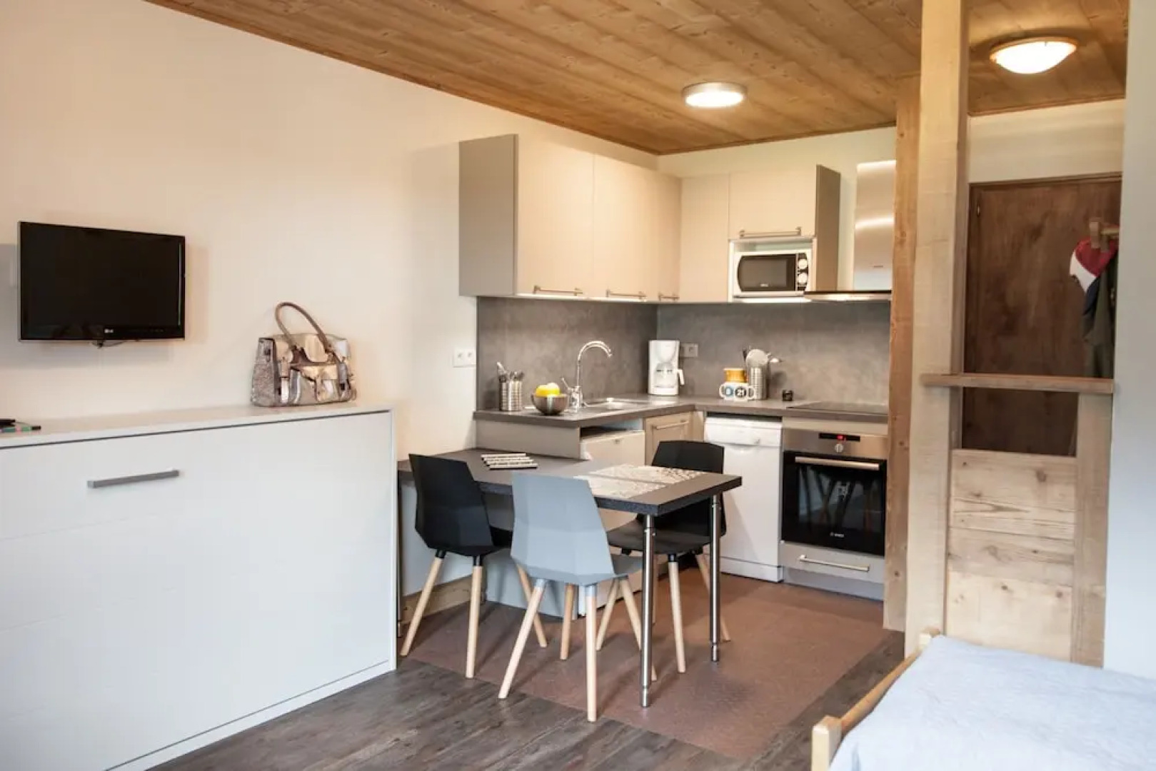 Le Giffre And Clesson