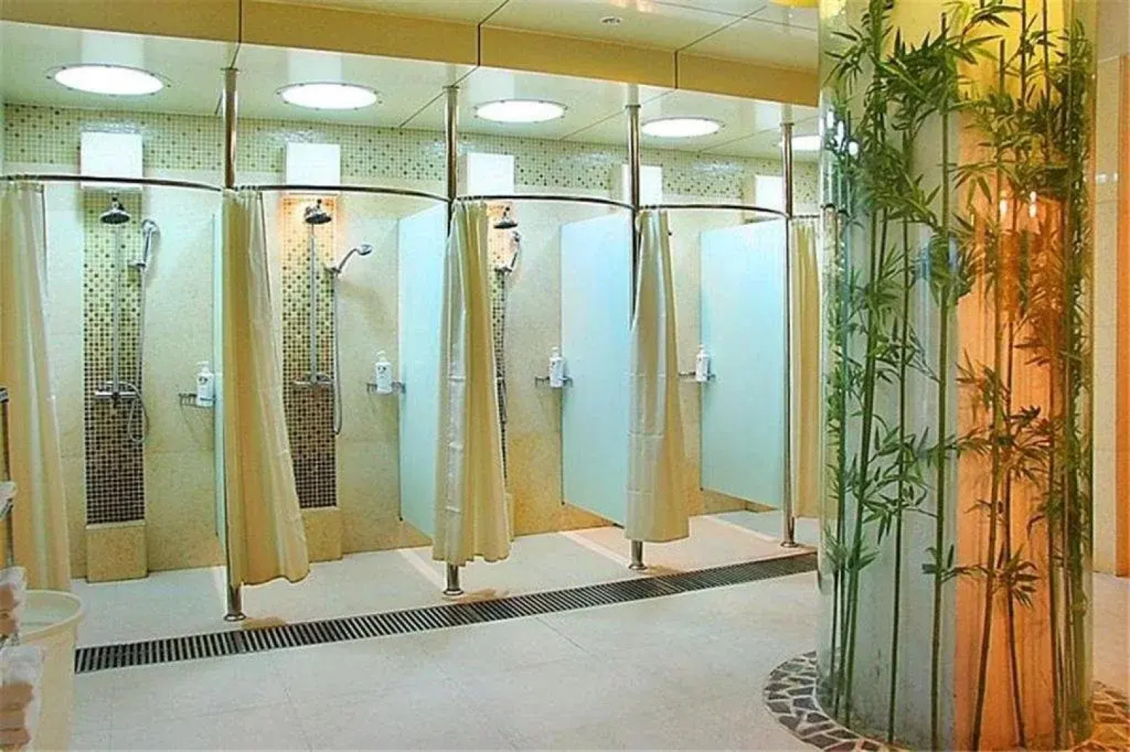 Qinhuangdao Great Wall Hotel