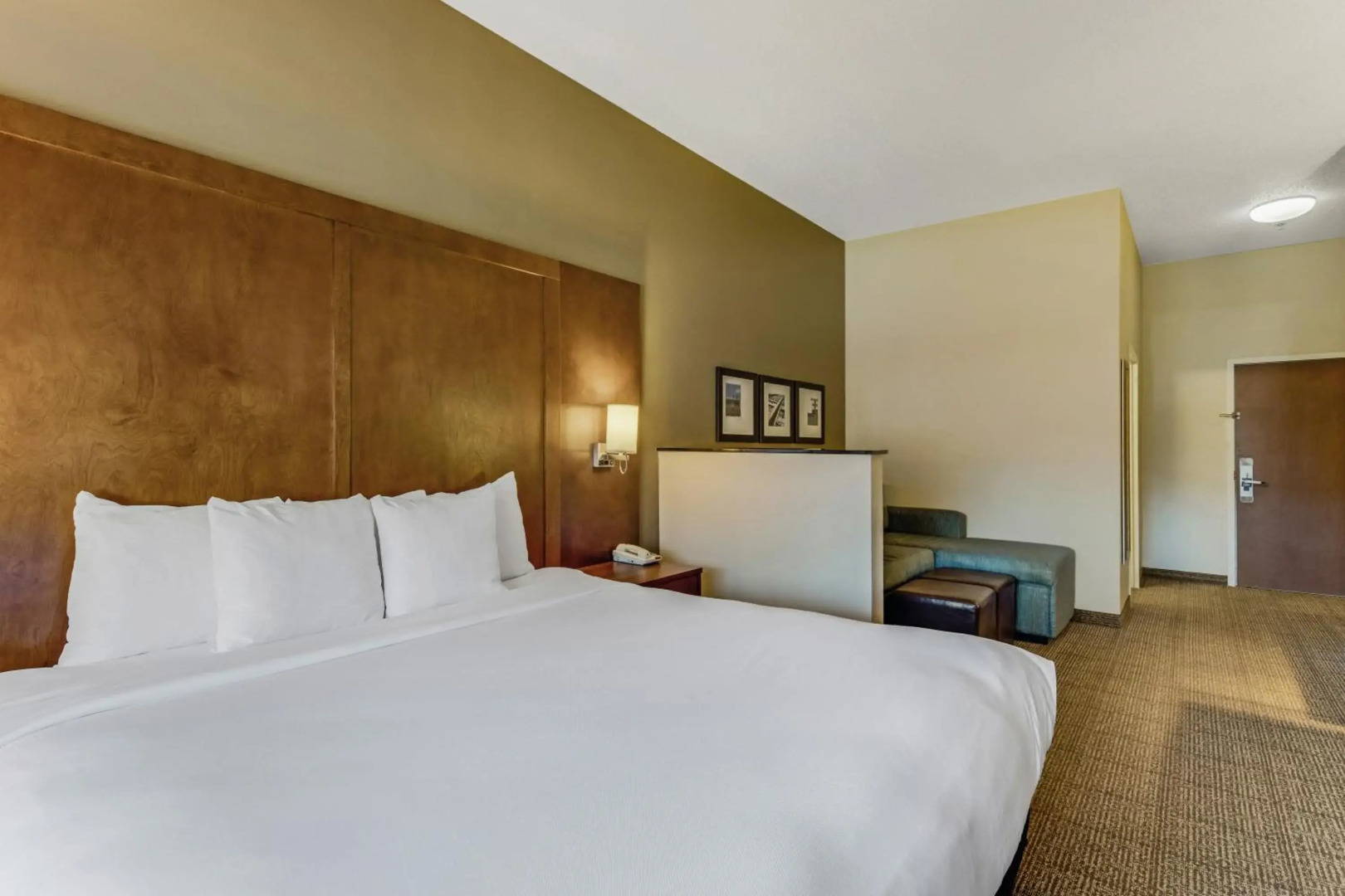 Comfort Suites Huntsville MidCity District at Research Park