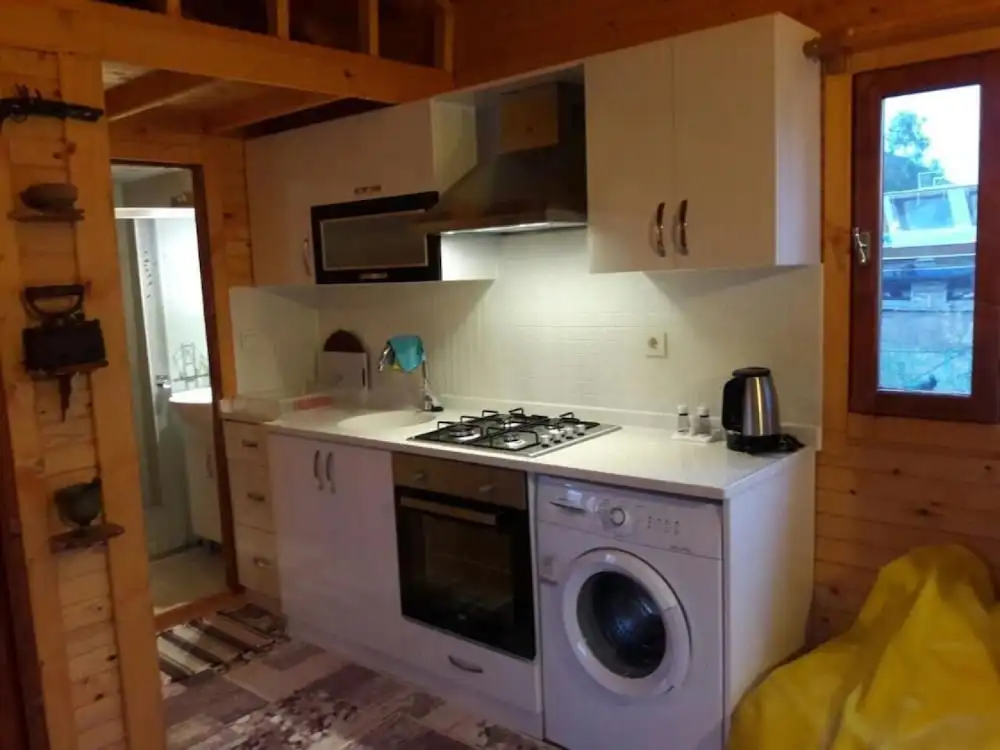 YALILI Wooden House