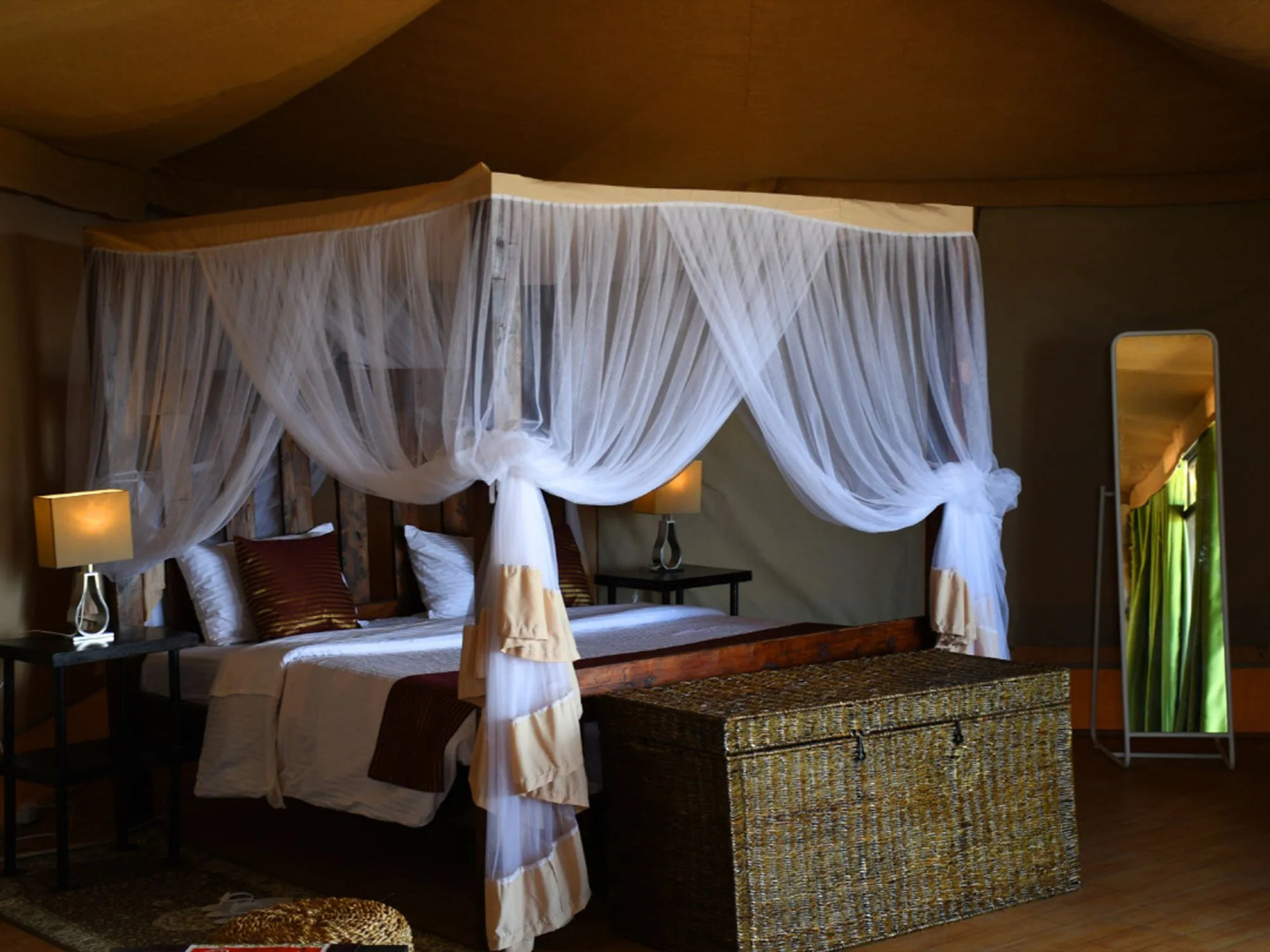 Serengeti Safari Lodge