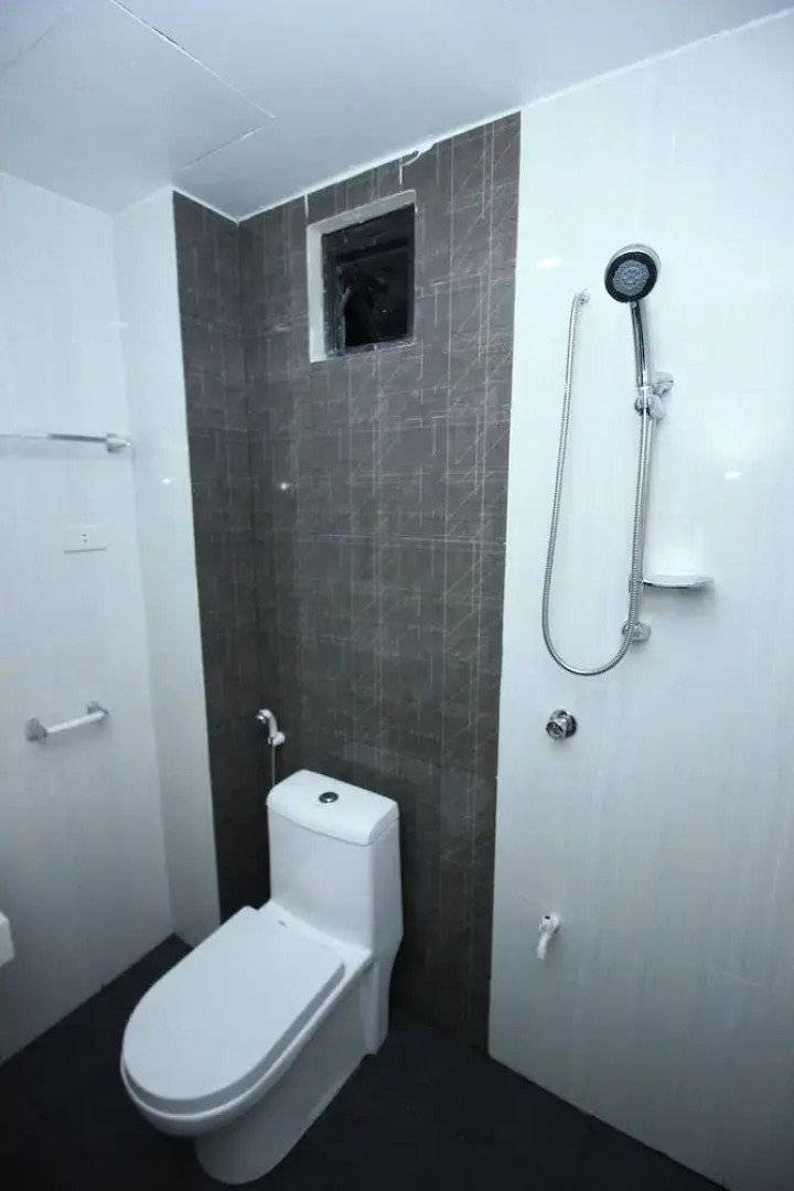 The Paragon Hotel And Restaurant