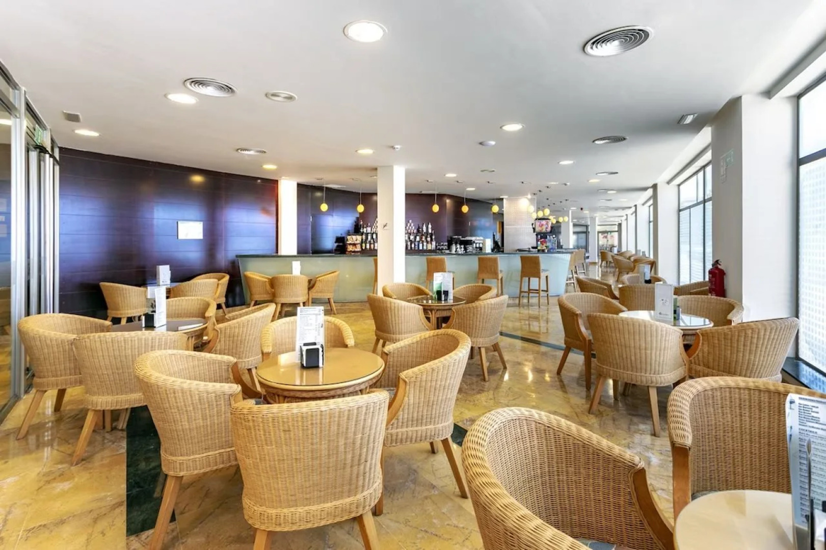 Отель Moon Dreams Roquetas