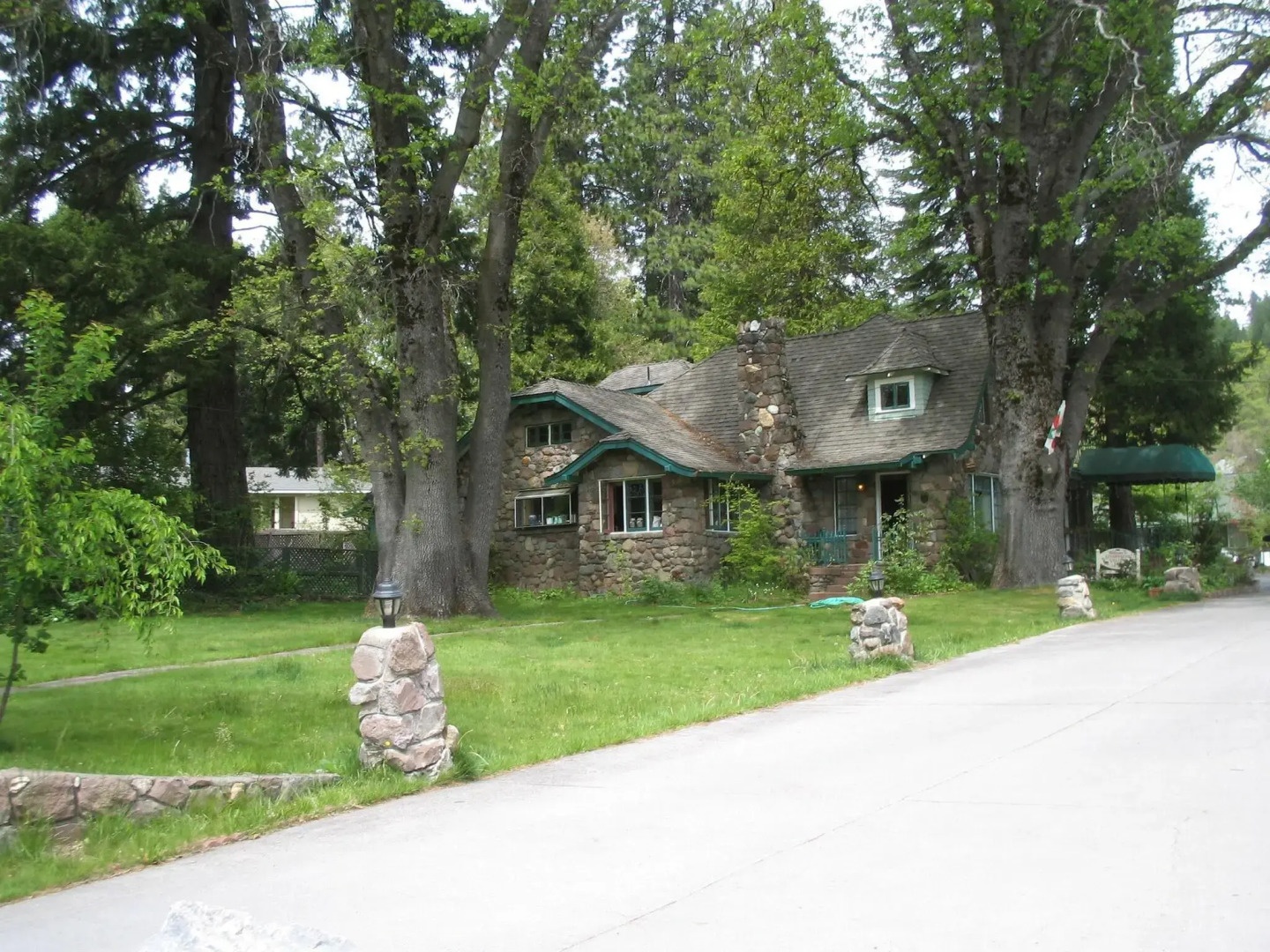 Strawberry Valley Inn