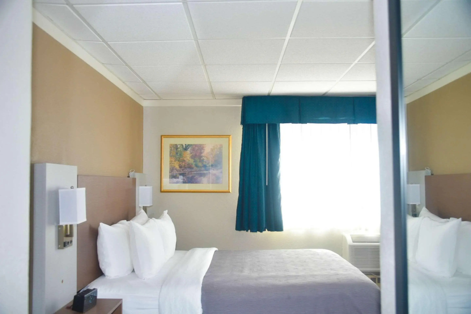 Quality Inn & Suites Green Bay Downtown