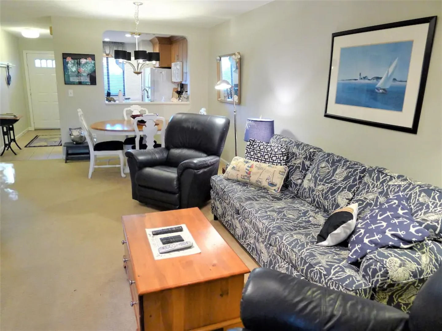 87 Chilton - 2 Bedroom Condo