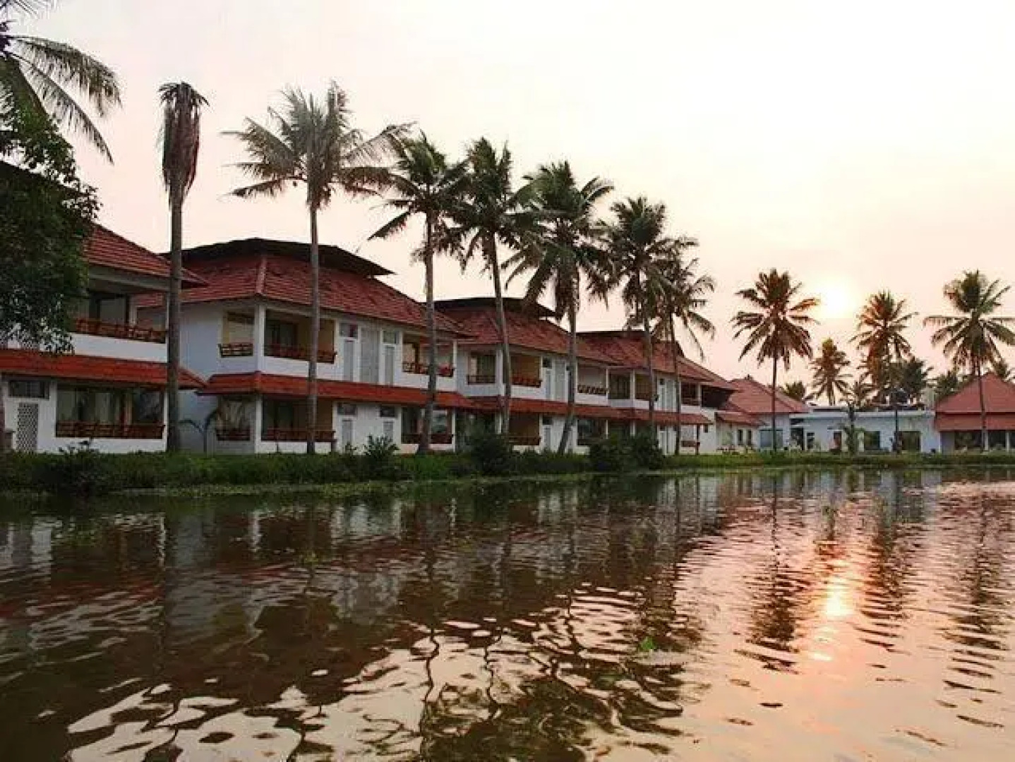 Manor Backwater Resort