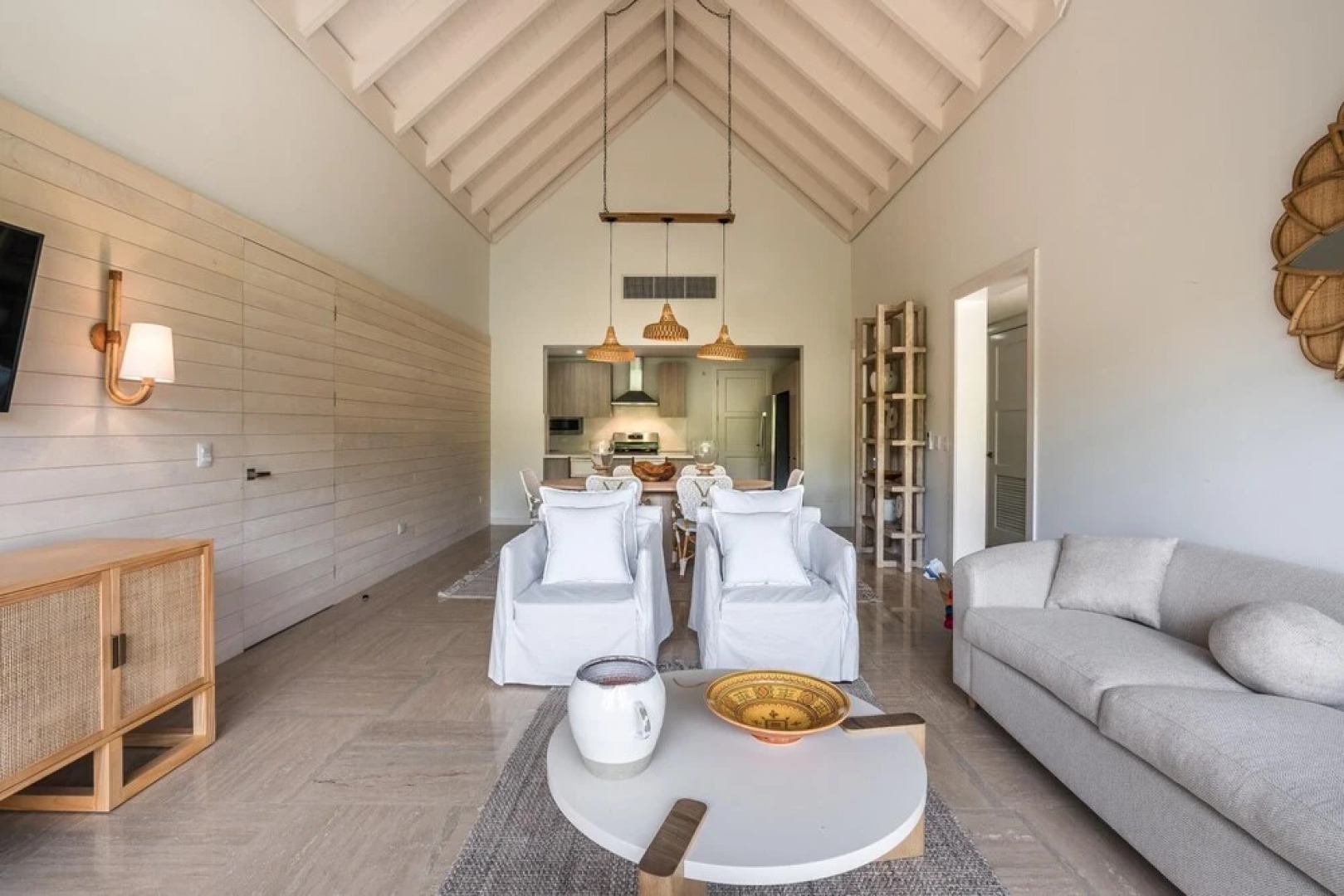 Relaxing El Portillo 2BR Apt