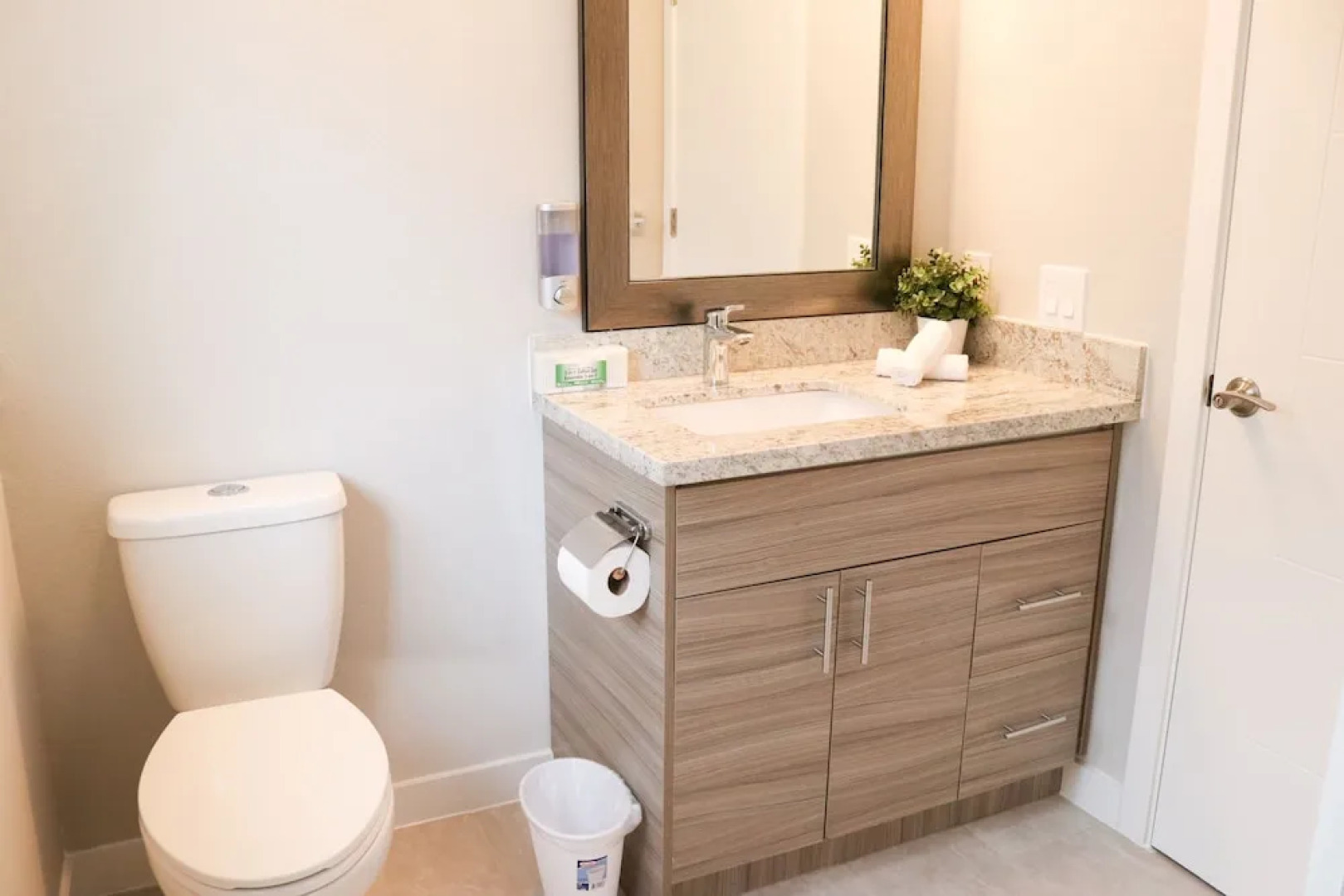 North Seattle Guesthouse