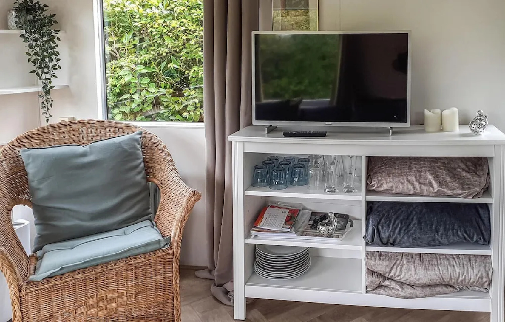 Nice Home in Renesse With Wifi and 2 Bedrooms