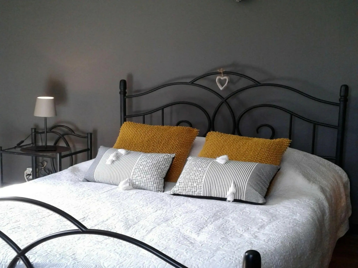 Sunny Garden Cottage, Alle