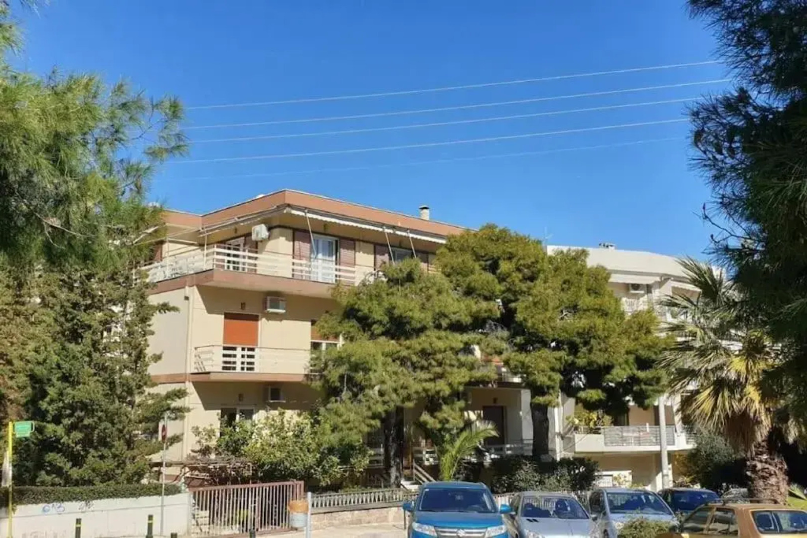 Renovated Private Studio - Metro Holargos 5' Walk