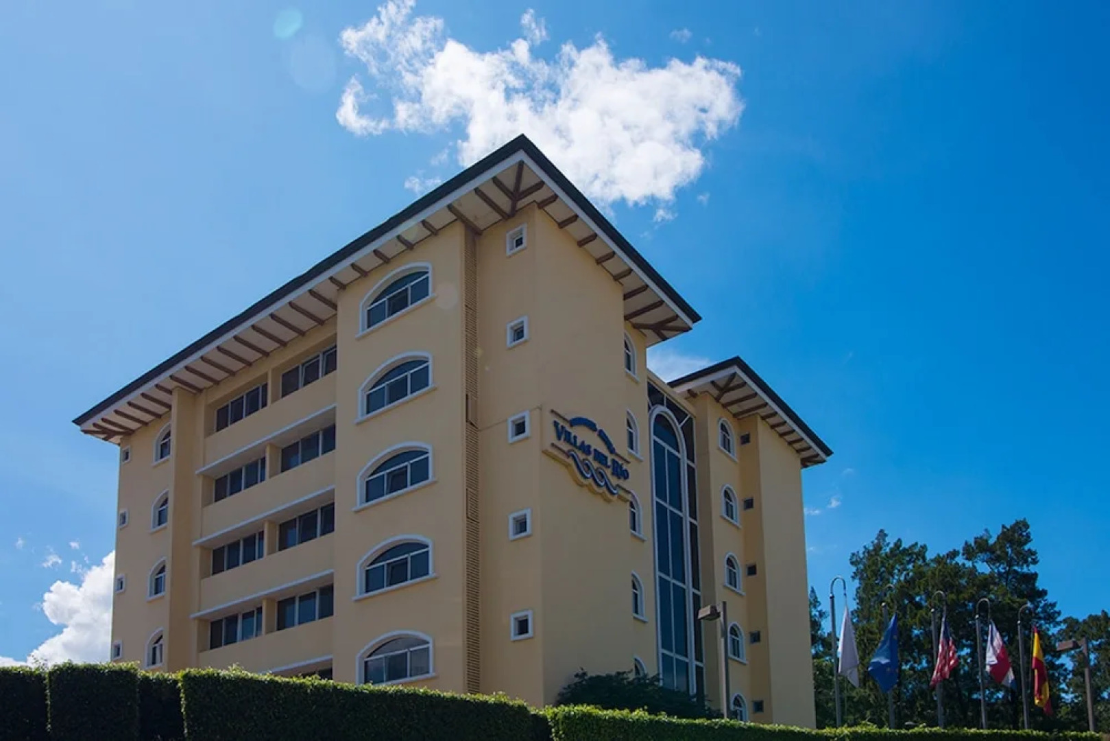 Villas Del Rio Luxury Suites