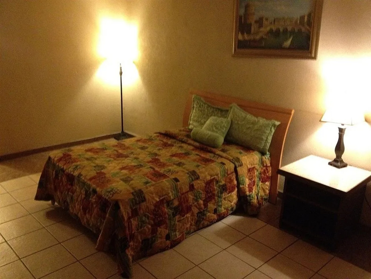 Su Casa Inn & Suites