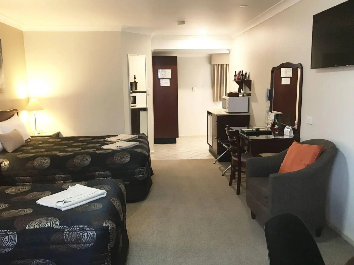 Endeavour Court Motor Inn