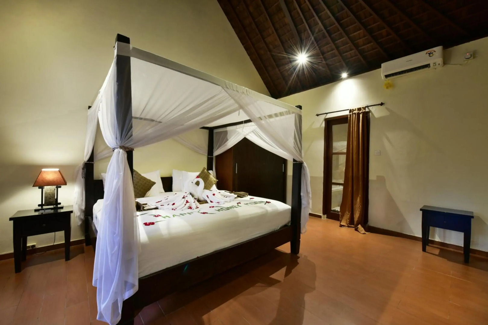 The Khayangan Dreams Villa Umalas