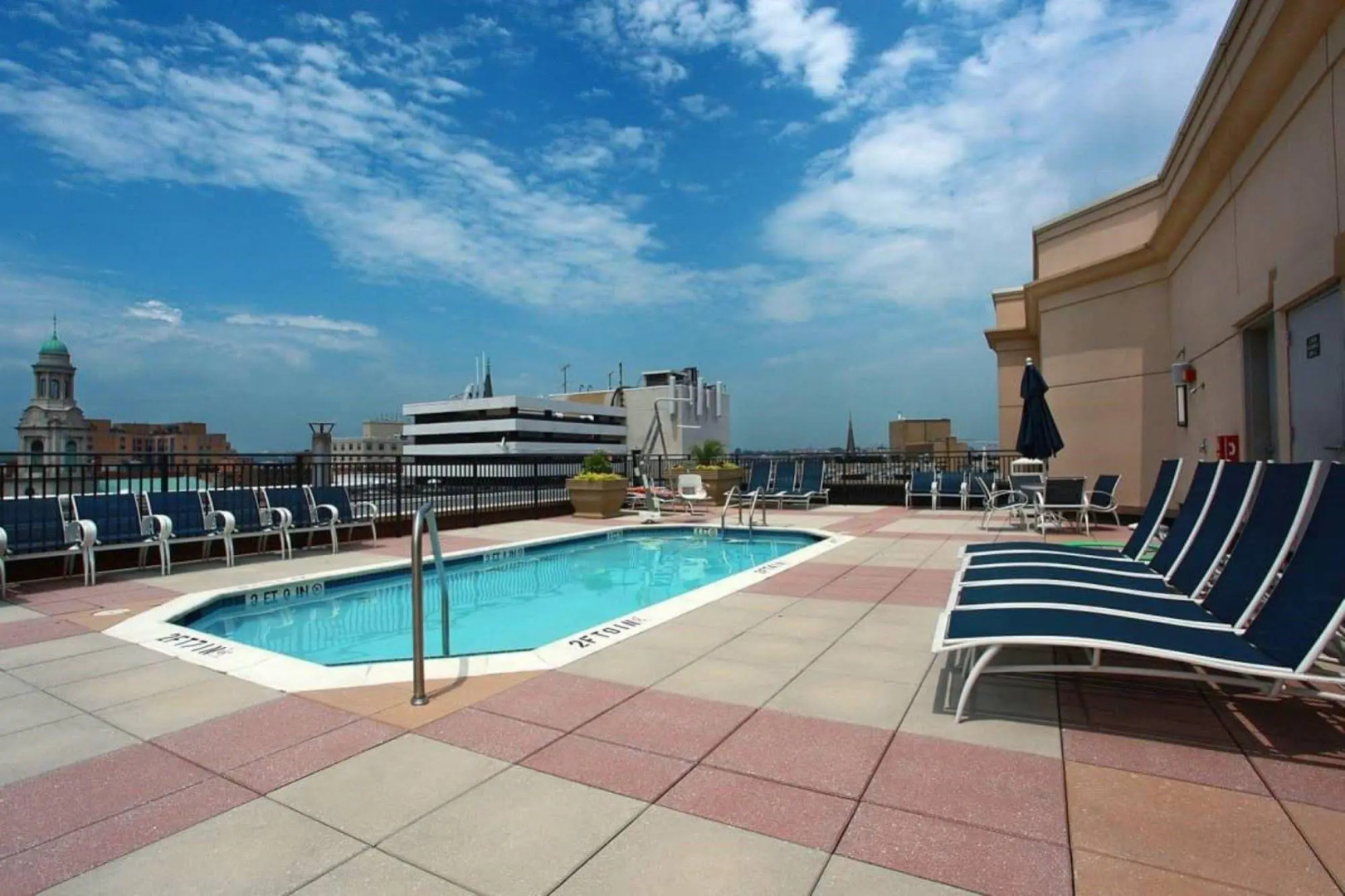 Global Luxury Suites at Thomas Circle