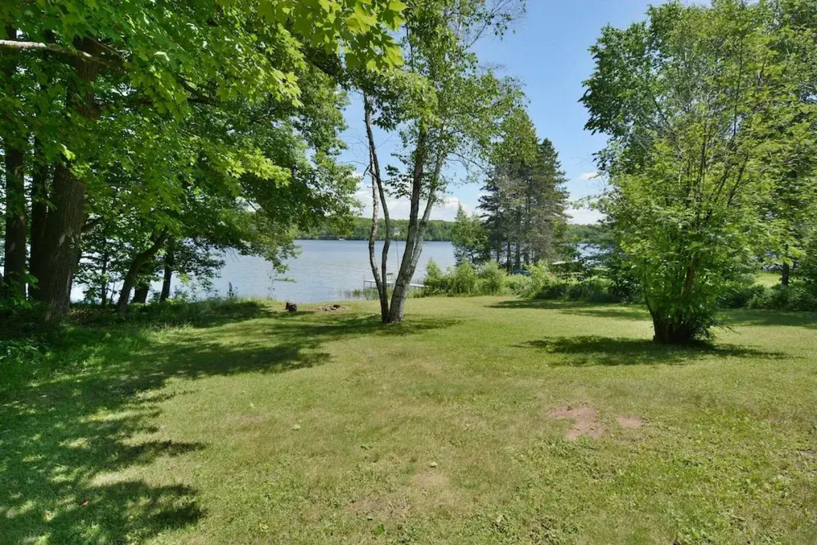 Thirty Point Lodge 3 Bedroom Hotel Room by Redawning