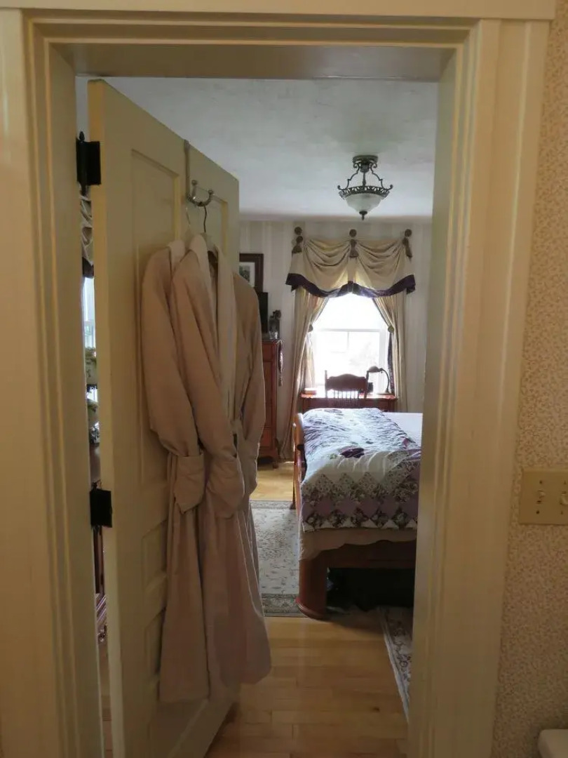 The Sleigh Maker Inn Bed and Breakfast