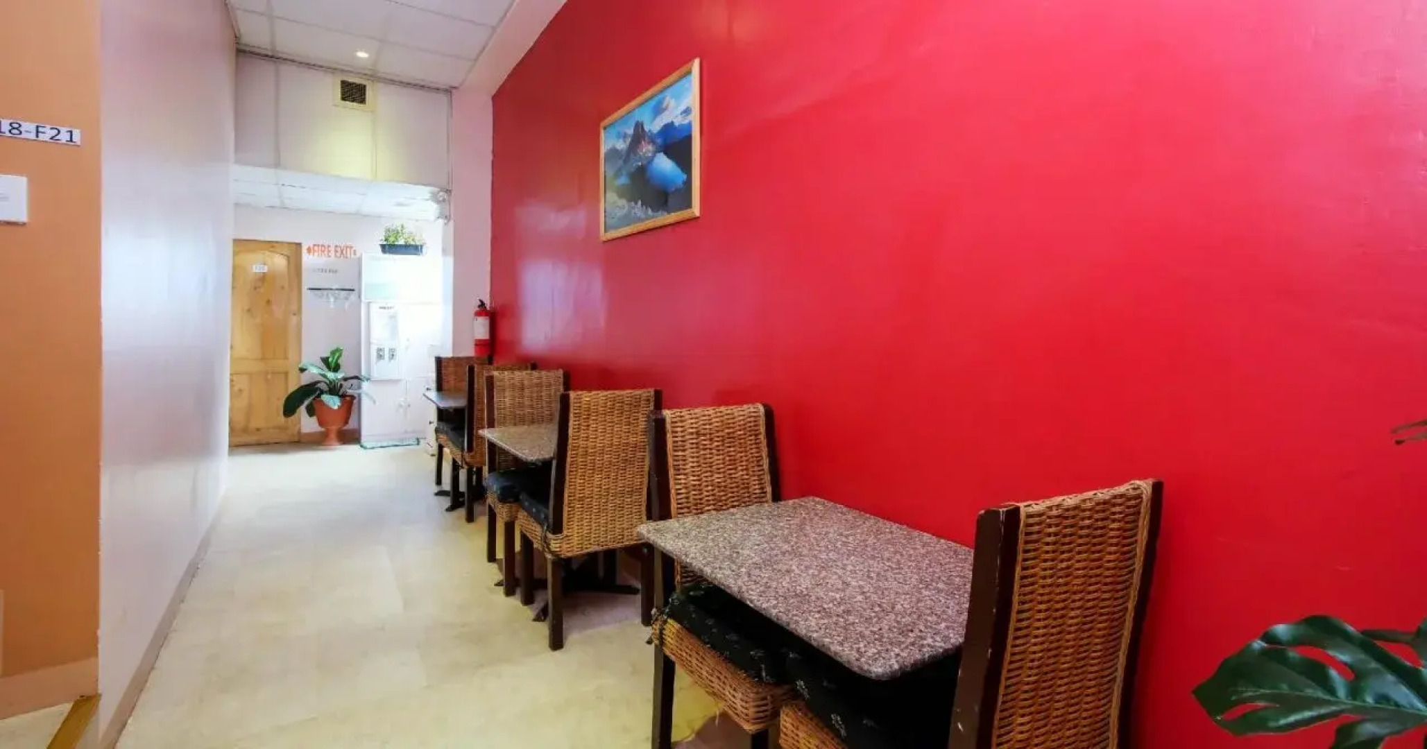 ZEN Rooms Basic White Knights Dumaguete