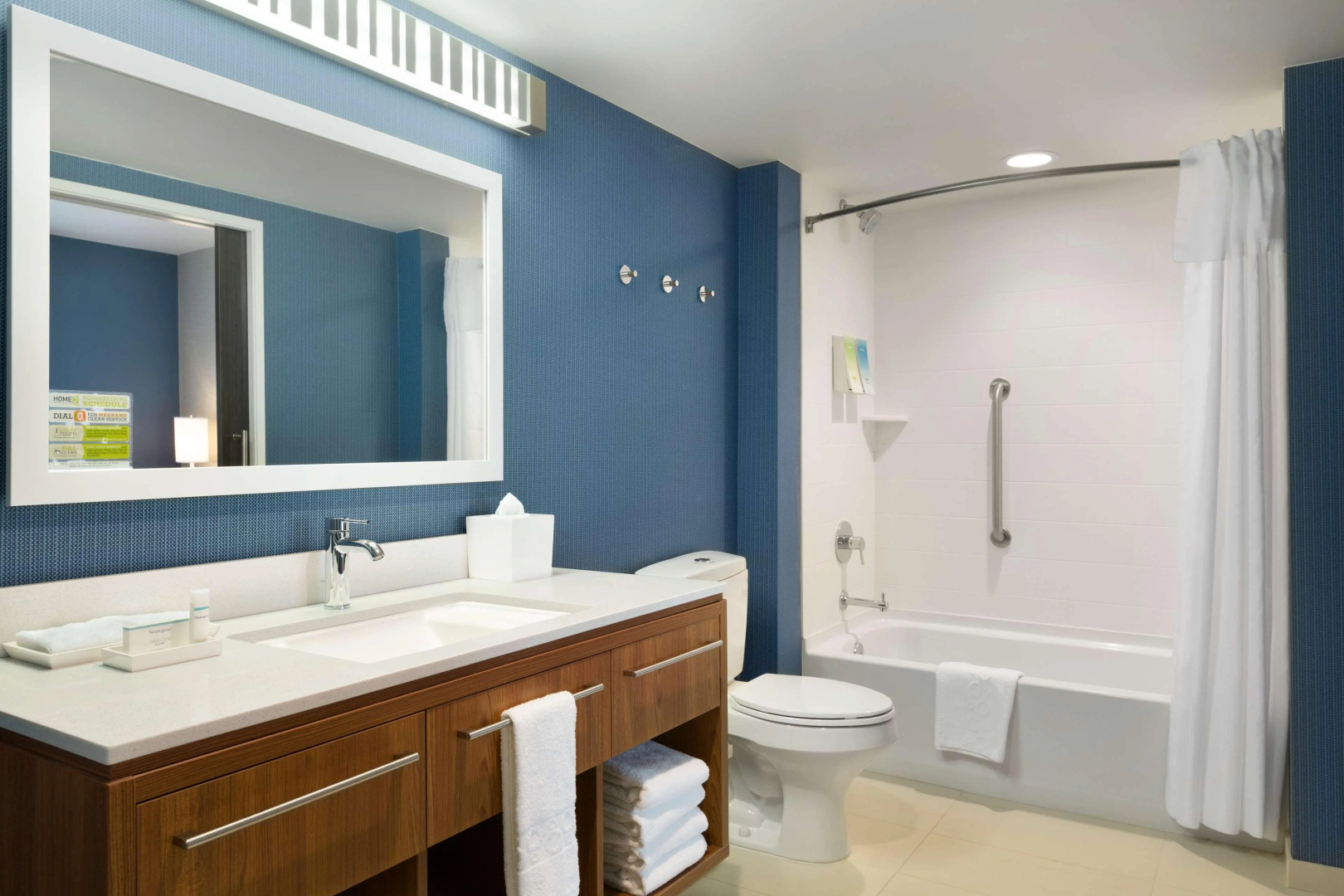 Home2 Suites by Hilton Glendale - Westgate