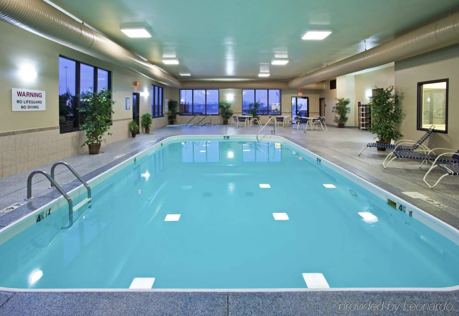 Holiday Inn Express Hotel & Suites FINDLAY